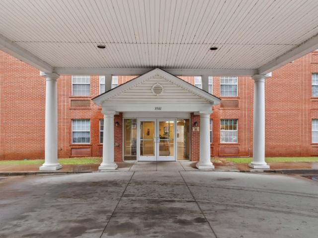1 BR, 1 BA Apartment 2526 W. Madison St Louisville, KY 40211