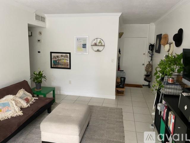 1 BR, 1 BA Apartment 2539 South Bayshore Drive, Unit 319, Coconut Grove, Miami, FL 33133