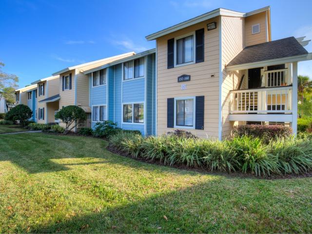 1 BR, 1 BA Apartment 2545 Northeast Coachman Road Unit 226, Clearwater, FL 33765