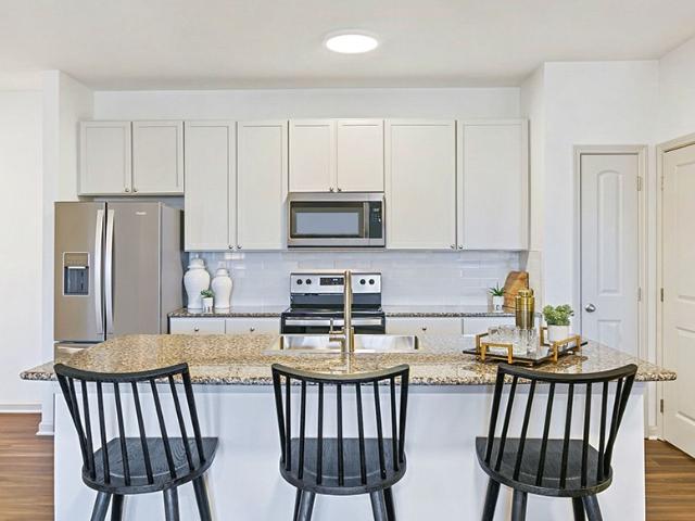 1 BR, 1 BA Apartment 25510 Burbage Circle Unit 18014, Cary, NC 27519