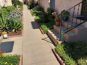 1 BR, 1 BA Apartment 2562 E. BROADWAY, SAN DIEGO, CA 92102