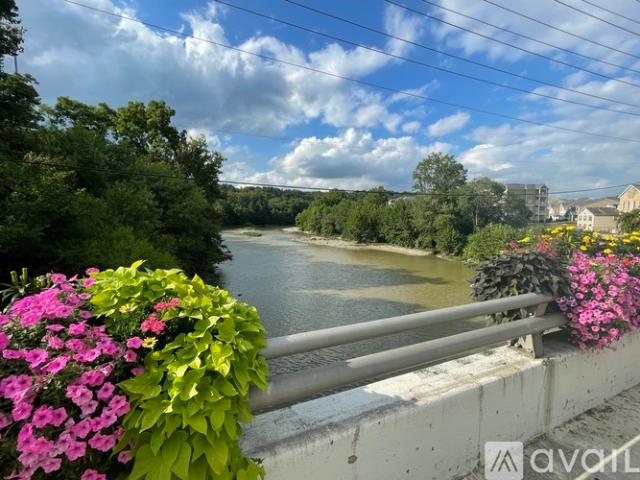 1 BR, 1 BA Apartment 25 Laurel Ave, Unit 1, Milford, OH 45150