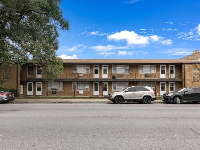 1 BR, 1 BA Apartment 2600 S 59th Avenue, Cicero, IL 60804