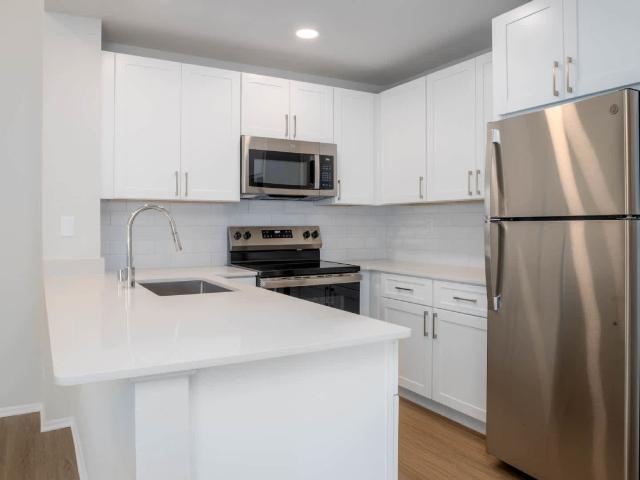 1 BR, 1 BA Apartment 26033 Moulton Parkway Unit 180, Aliso Viejo, CA 92656