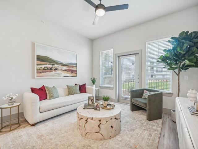 1 BR, 1 BA Apartment 260 Park Place Boulevard Unit 1210, Waxahachie, TX 75165