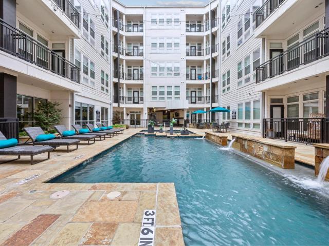 1 BR, 1 BA Apartment 2611 Ross Ave Unit 4052, Dallas, TX 75201