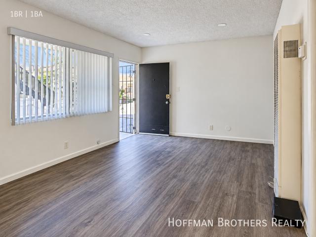 1 BR, 1 BA Apartment 2621 Brighton Ave, Los Angeles, CA 90018