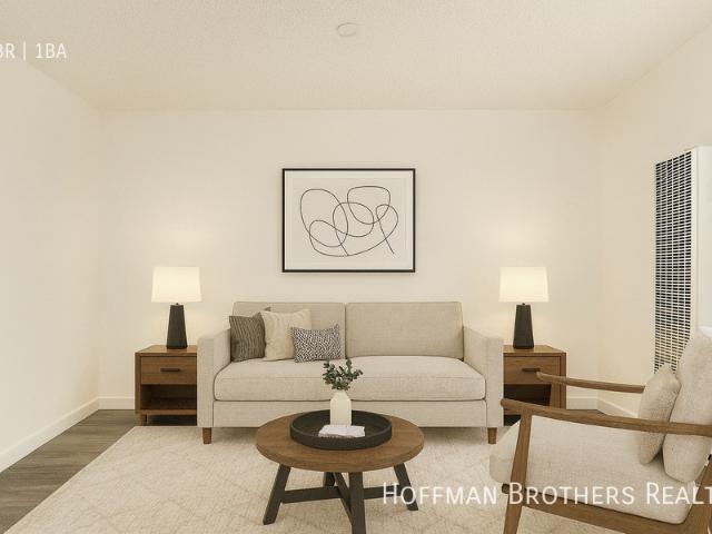 1 BR, 1 BA Apartment 2627 Brighton Ave, Los Angeles, CA 90018
