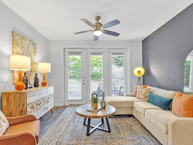 1 BR, 1 BA Apartment 2627 Live Oak Street Unit 11005, Dallas, TX 75204