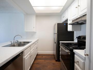 1 BR, 1 BA Apartment 2636 Grand Ave Unit 213, San Diego, CA 92109