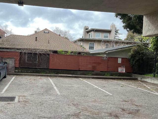 1 BR, 1 BA Apartment 2636 Warring Street, Berkeley, CA 94704
