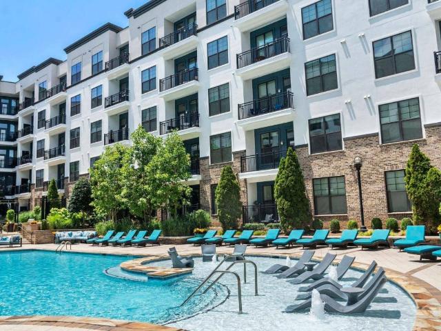 1 BR, 1 BA Apartment 2700 Charlotte Avenue Unit 536, Nashville, TN 37209