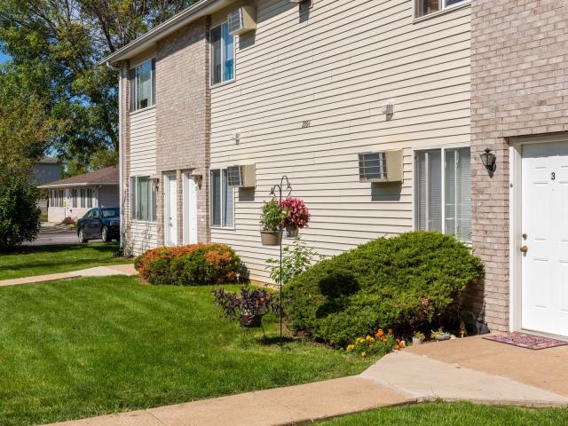 1 BR, 1 BA Apartment 2700 East 53rd Street Unit 2710 08, Davenport, IA 52807
