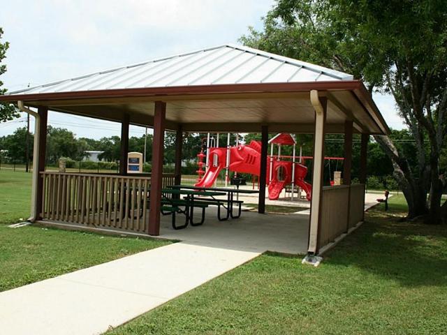 1 BR, 1 BA Apartment 2701 Zanderson Avenue, Jourdanton, TX 78026