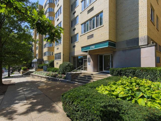 1 BR, 1 BA Apartment 2702 Wisconsin Avenue Northwest Unit 801, Washington, DC 20007