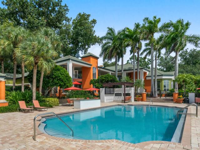 1 BR, 1 BA Apartment 2729 Seville Boulevard Unit 20 202, Clearwater, FL 33764