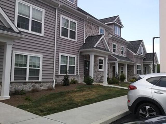 1 BR, 1 BA Apartment 272 Oakridge Dr, Unit 272 Oakridge Dr, Mountville, PA 17554