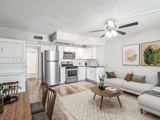 1 BR, 1 BA Apartment 2735 E Thomas Road Unit 016, Phoenix, AZ 85016