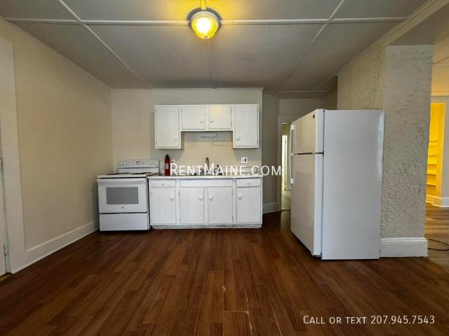 1 BR, 1 BA Apartment 276 Main St. Apt Waterville, ME 04901