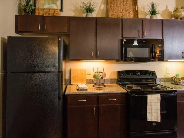 1 BR, 1 BA Apartment 2800 W Baker Rd Unit 13 1337, Baytown, TX 77521