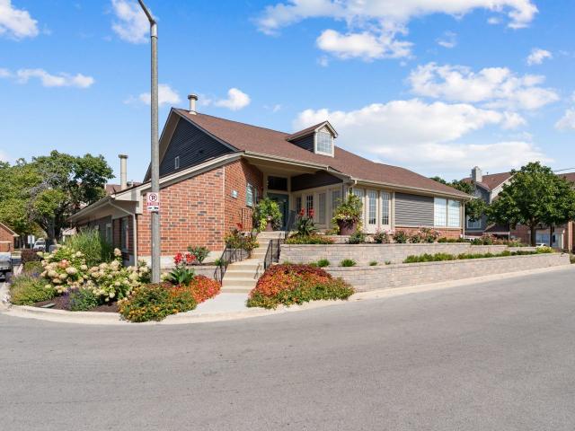 1 BR, 1 BA Apartment 2800 Windsor Drive Unit 2711 202, Lisle, IL 60532