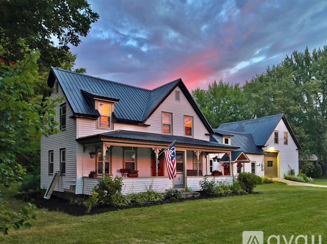 1 BR, 1 BA Apartment 2820 Conway Road, Unit Eagles Perch, Conway, NH 03813