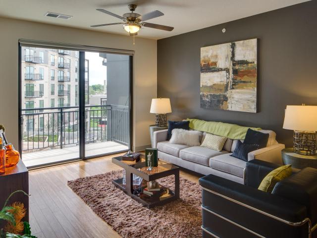 1 BR, 1 BA Apartment 2837 Emerson Ave S Unit 320, Minneapolis, MN 55408