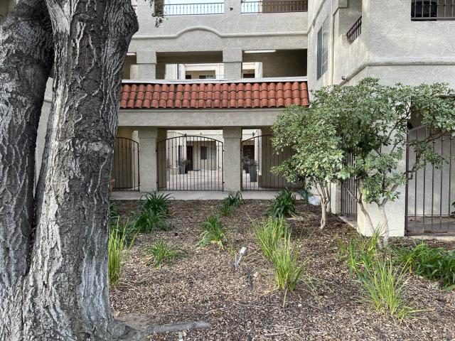 1 BR, 1 BA Apartment 2840 Honolulu Ave Unit 316, La Crescenta, CA 91214