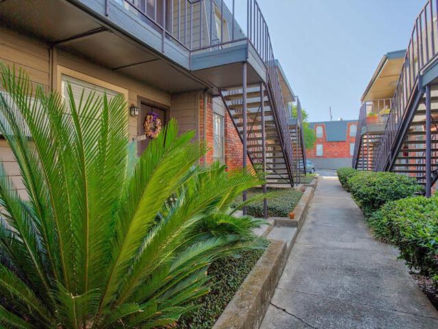 1 BR, 1 BA Apartment 2841 McCart Ave Unit 17 103, Fort Worth, TX 76110