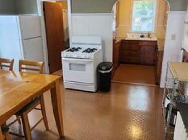 1 BR, 1 BA Apartment 284 Sullivan Street, Unit 1 st floor, Manchester, NH 03102