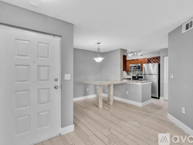 1 BR, 1 BA Apartment 2851 N Oakland Forest Dr, Unit 111, Oakland Park, FL 33309