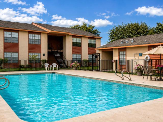 1 BR, 1 BA Apartment 2901 S Brahma Blvd Unit N8, Kingsville, TX 78363