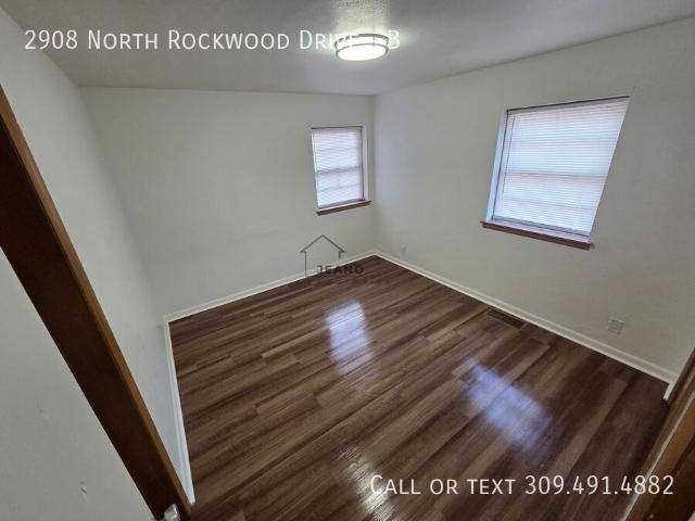 1 BR, 1 BA Apartment 2908 North Rockwood Drive, Peoria, IL 61604