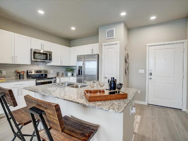 1 BR, 1 BA Apartment 295 County Road 138 Unit 7206, Hutto, TX 78634