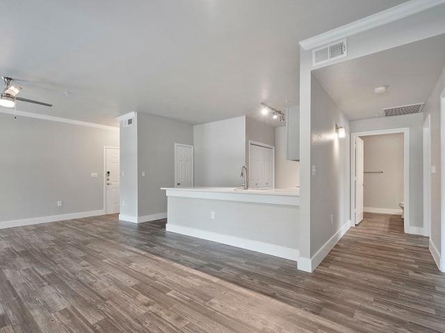 1 BR, 1 BA Apartment 2001 Texas 360 Unit 4 4307, Euless, TX 76039