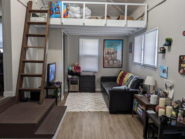 1 BR, 1 BA Apartment 2007 College Street Unit #2, Cedar Falls, IA 50613