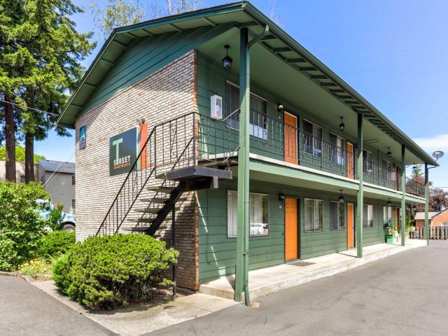 1 BR, 1 BA Apartment 2008 E Fourth Plain Blvd Unit 23, Vancouver, WA 98661