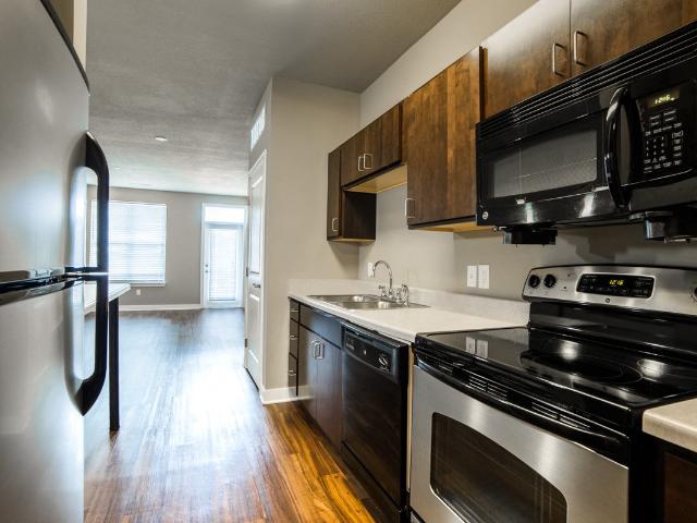 1 BR, 1 BA Apartment 200 Jackson Street Unit 411, Columbus, IN 47201