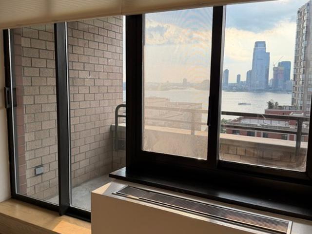 1 BR, 1 BA Apartment 200 Rector Place, Unit 15D, New York, NY 10280