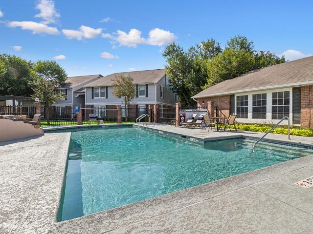 1 BR, 1 BA Apartment 201 Highland Dr Unit 323, Taylor, TX 76574