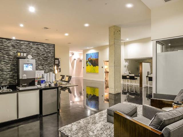 1 BR, 1 BA Apartment 201 South Palm Avenue Unit 0509, Sarasota, FL 34236