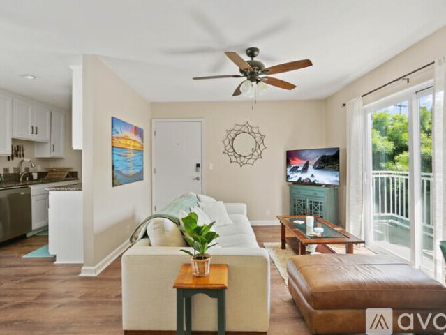 1 BR, 1 BA Apartment 2020 Diamond St, Unit 14, San Diego, CA 92109