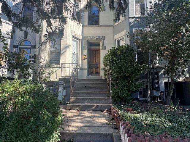 1 BR, 1 BA Apartment 2027 13th Street NW, Washington, DC 20009