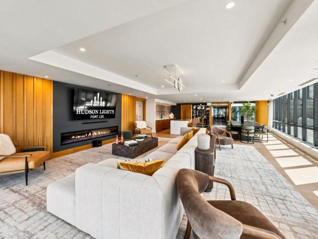 1 BR, 1 BA Apartment 2030 Hudson St Unit 0538, Fort Lee, NJ 07024