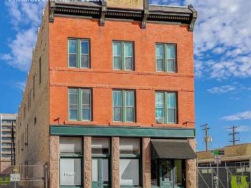 1 BR, 1 BA Apartment 2031 Curtis St, Denver, CO 80205