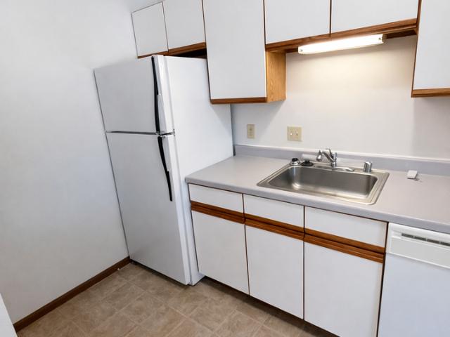 1 BR, 1 BA Apartment 207 3RD AVE, MONROE, WI 53566