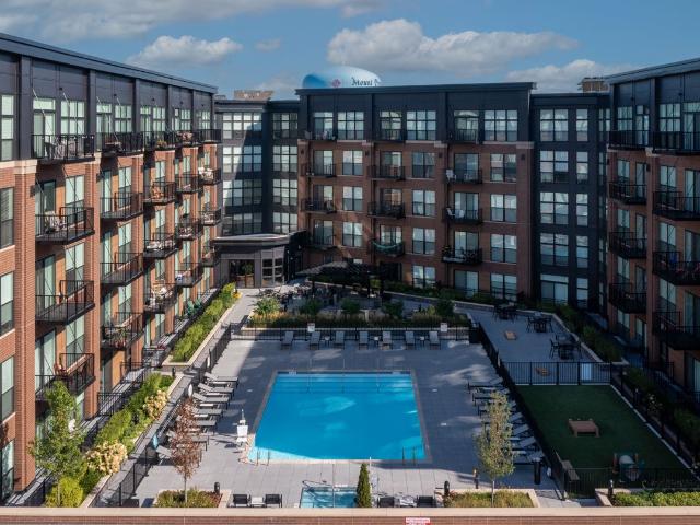 1 BR, 1 BA Apartment 207 S Maple Street Unit 433, Mount Prospect, IL 60056