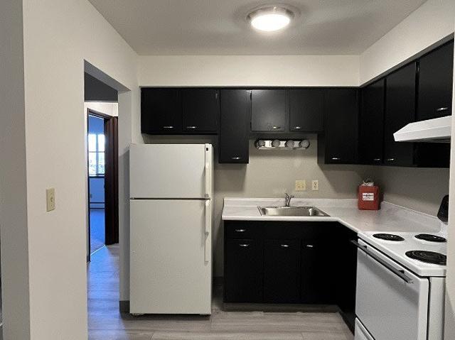 1 BR, 1 BA Apartment 2047 North Cambridge Avenue Unit 302, Milwaukee, WI 53202