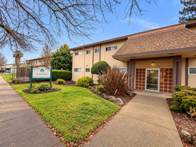 1 BR, 1 BA Apartment 2050 Mendocino Ave Santa Rosa, CA 95401