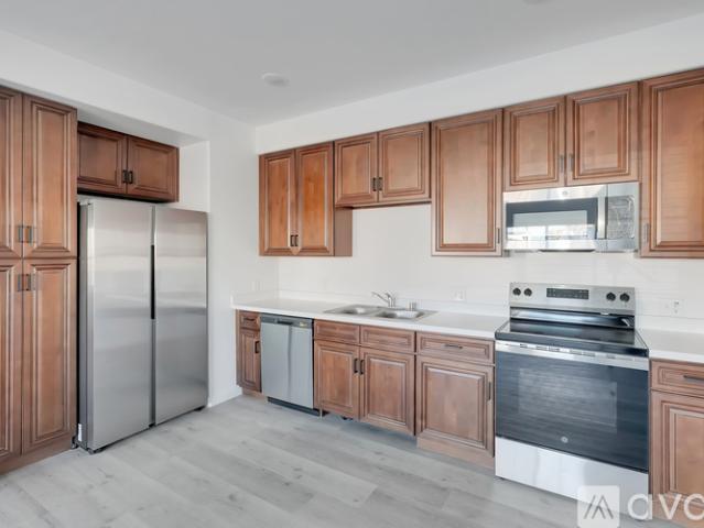 1 BR, 1 BA Apartment 2060 Millennium Way, Unit C, Hanford CA, CA 93230